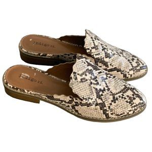 INDIGO RD Cream + Black Faux-Snakeskin Slip-On Pointed Toe Mules Size 6.5
